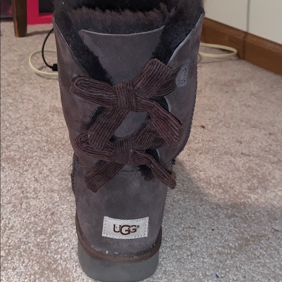 UGGs - Picture 2 of 4